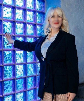 Проститутка Новоенисейка : Нина